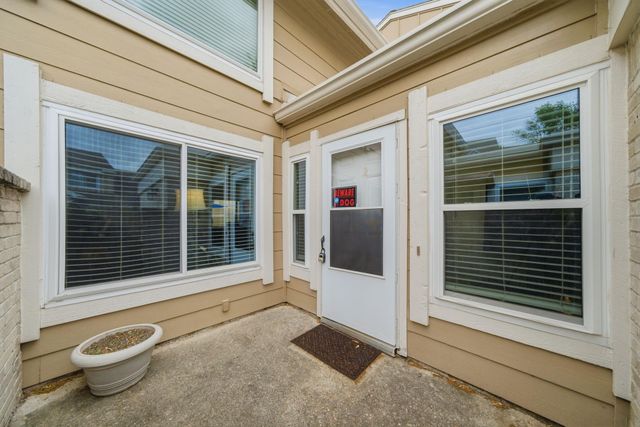 11517 Village Place Drive 152, Houston, TX 77077