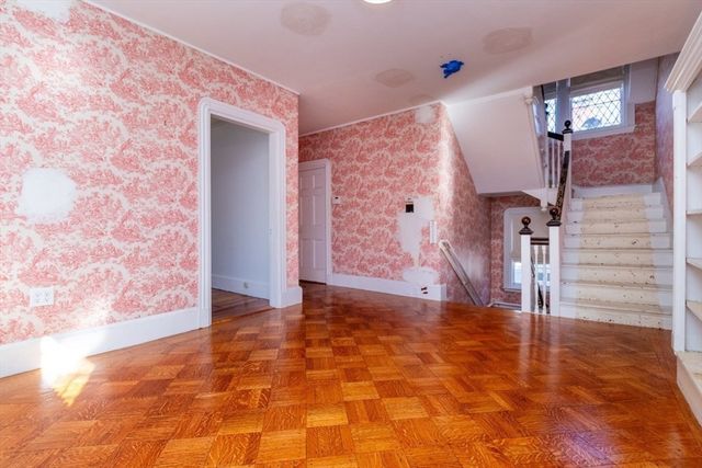 28 Melville Ave, Boston, MA 02124