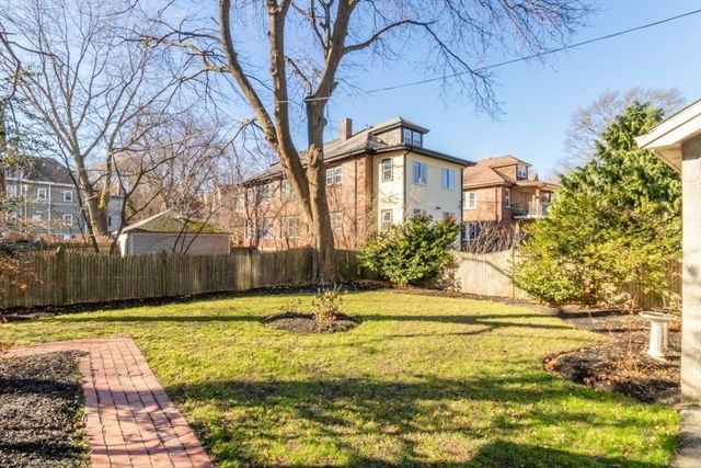 28 Melville Ave, Boston, MA 02124