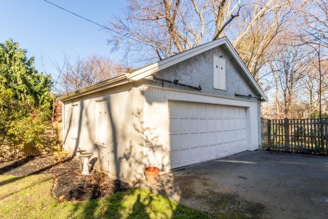 28 Melville Ave, Boston, MA 02124