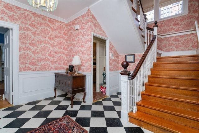 28 Melville Ave, Boston, MA 02124