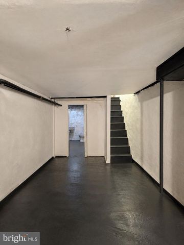 1502 E PASSYUNK AVE, Philadelphia, PA 19147
