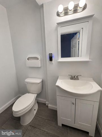 1502 E PASSYUNK AVE, Philadelphia, PA 19147