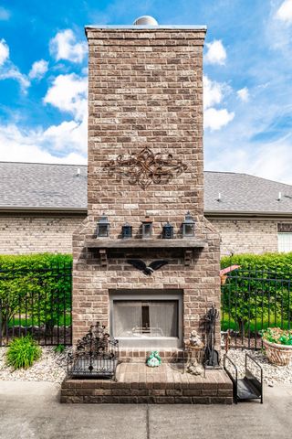 1098 Paddock Park Cir, Gallatin, TN 37066