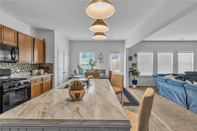 97 CROSSROAD CIR, Jasper, GA 30143