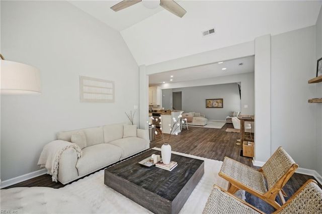 1732 Mount Airy CT, Virginia Beach, VA 23456
