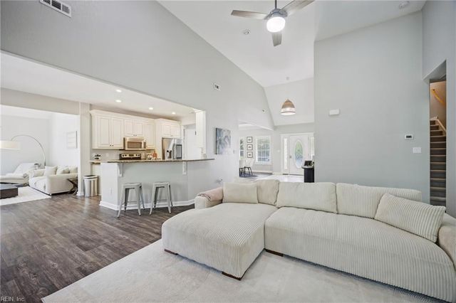1732 Mount Airy CT, Virginia Beach, VA 23456