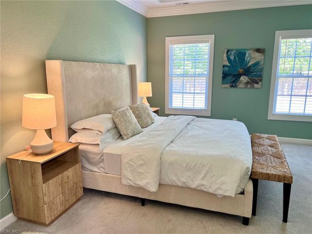1732 Mount Airy CT, Virginia Beach, VA 23456
