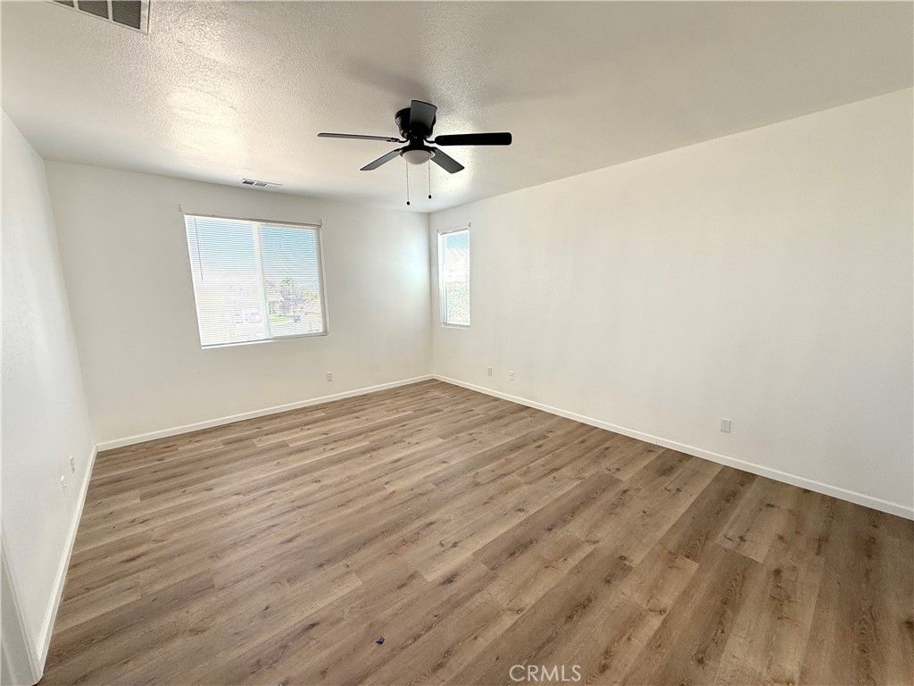 Image 23 of property listing at 14541 Swallow Court, Victorville, CA 92394