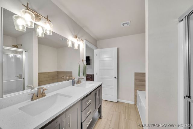 14736 S Maplewood Place, Bixby, OK 74008