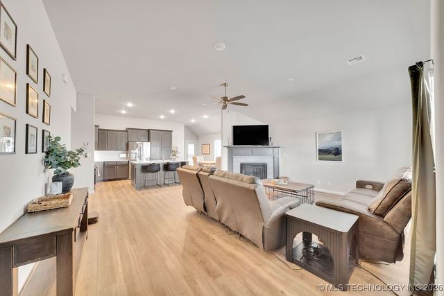 14736 S Maplewood Place, Bixby, OK 74008