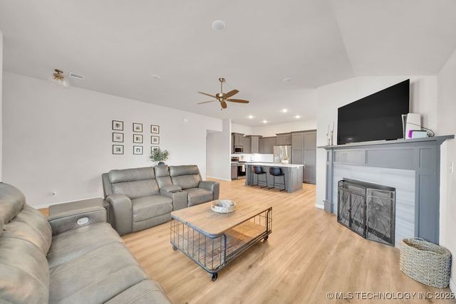 14736 S Maplewood Place, Bixby, OK 74008