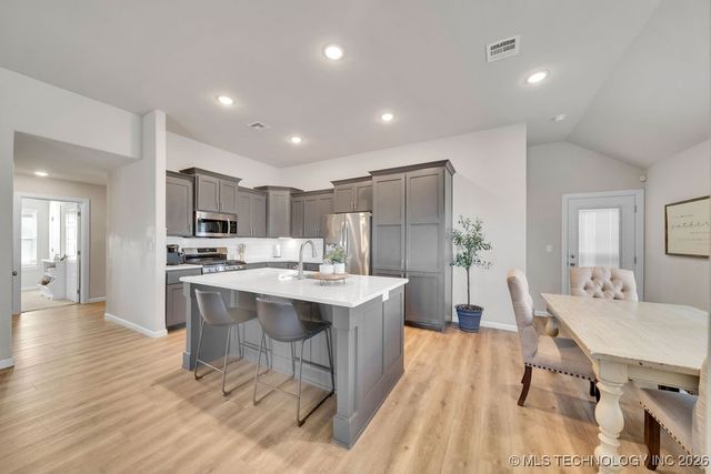 14736 S Maplewood Place, Bixby, OK 74008