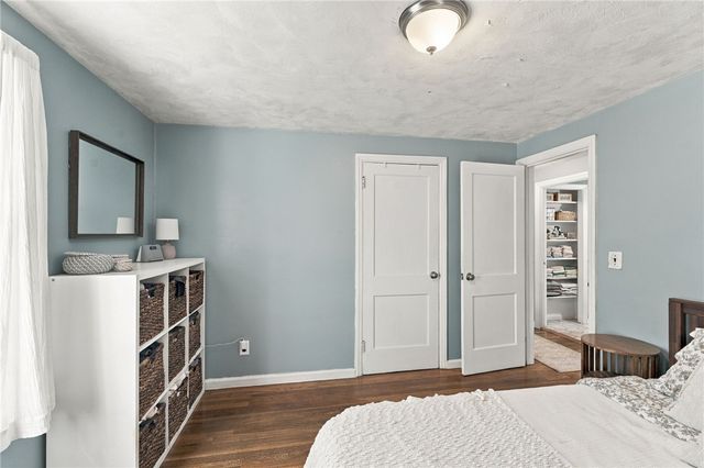 87 Potowomut Road, Warwick, RI 02818