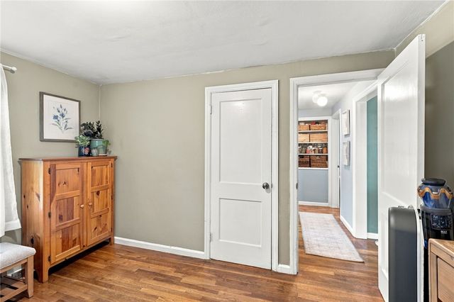 87 Potowomut Road, Warwick, RI 02818