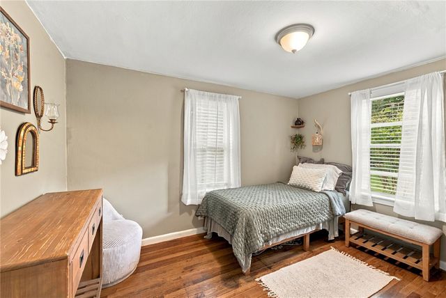 87 Potowomut Road, Warwick, RI 02818