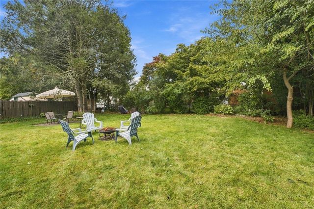 87 Potowomut Road, Warwick, RI 02818