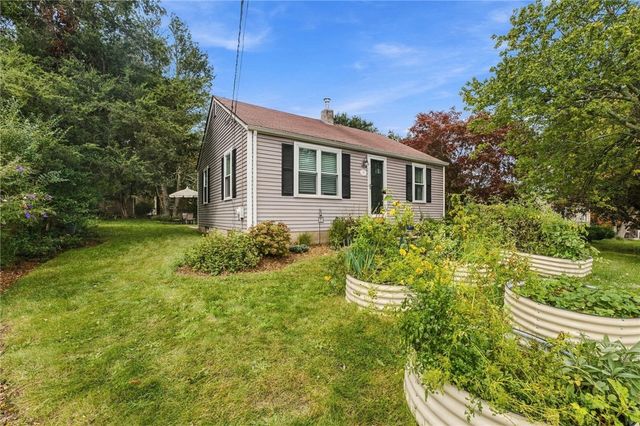 87 Potowomut Road, Warwick, RI 02818