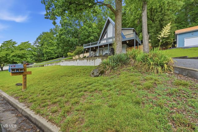 440 Lakeshore Road, Bluff City, TN 37618