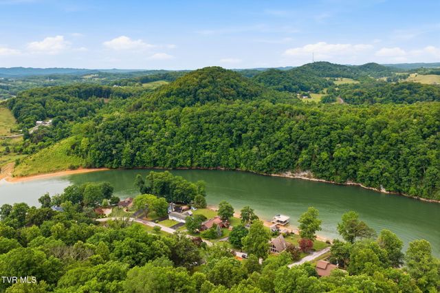 440 Lakeshore Road, Bluff City, TN 37618