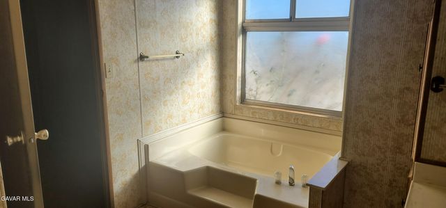 1992 Hillcrest Street, Rosamond, CA 93560