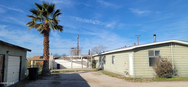 1992 Hillcrest Street, Rosamond, CA 93560