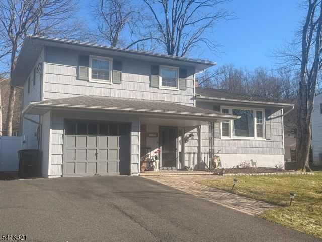 10 Downstream Dr, Mount Olive Twp., NJ 07836