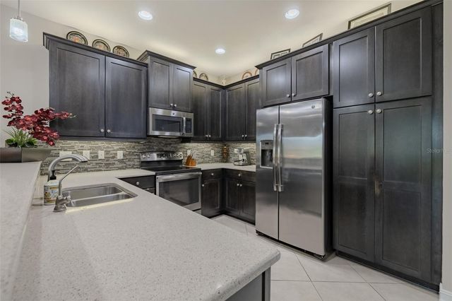 4972 MARBLE SPRINGS CIRCLE, Wimauma, FL 33598