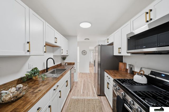 5315 W Wilkins Street, Lincoln, NE 68524