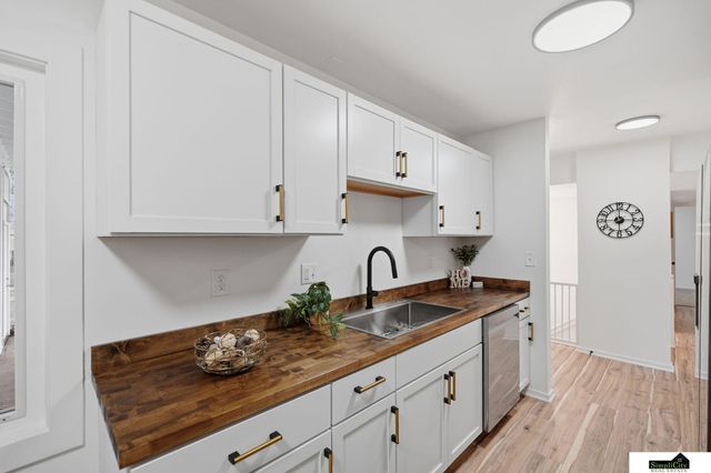 5315 W Wilkins Street, Lincoln, NE 68524