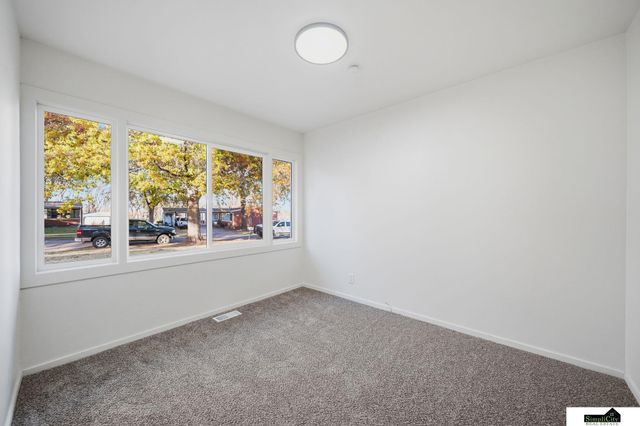 5315 W Wilkins Street, Lincoln, NE 68524