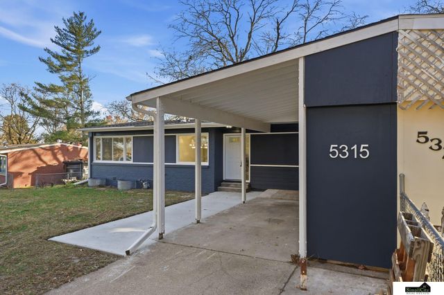 5315 W Wilkins Street, Lincoln, NE 68524
