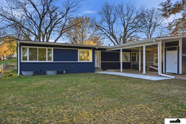 5315 W Wilkins Street, Lincoln, NE 68524