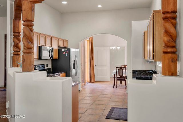 123 Geary Road, Tubac, AZ 85646