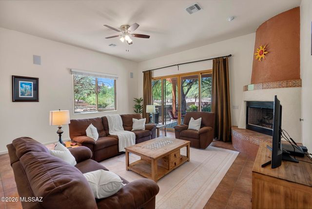 123 Geary Road, Tubac, AZ 85646