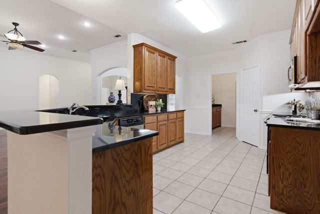 1941 Palomino Boulevard, Crowley, TX 76036