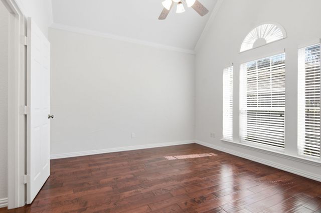 1941 Palomino Boulevard, Crowley, TX 76036