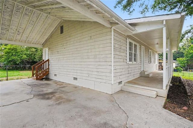 1394 Almand Creek Drive SW, Conyers, GA 30094