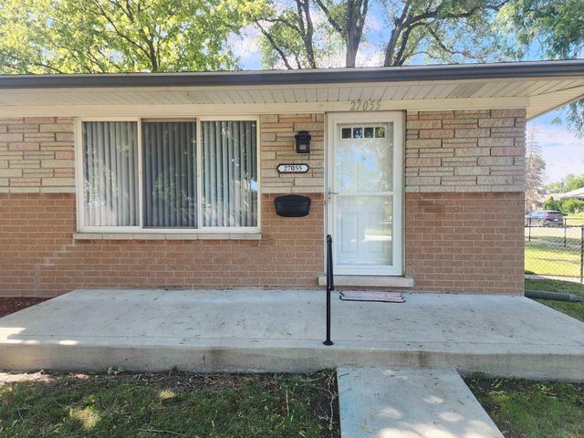 27055 Merideth Drive, Warren, MI 48092