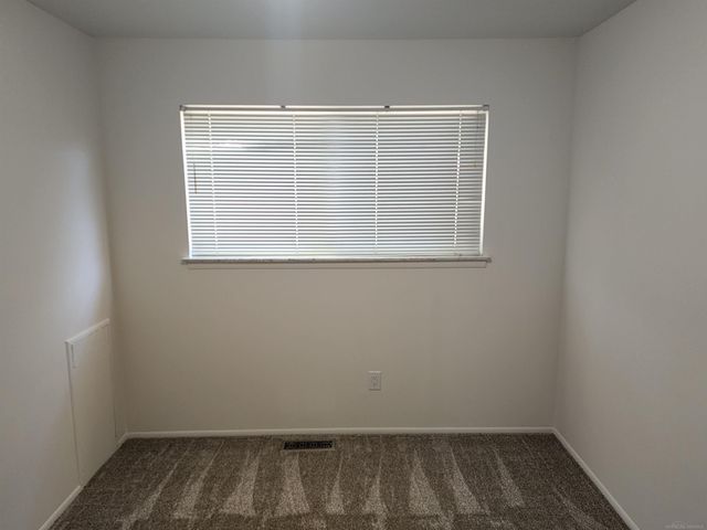 27055 Merideth Drive, Warren, MI 48092