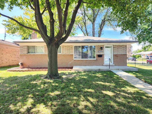 27055 Merideth Drive, Warren, MI 48092