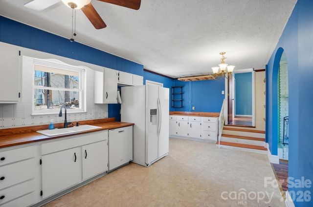 10608 Glenmac Road, Charlotte, NC 28215