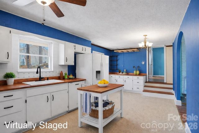 10608 Glenmac Road, Charlotte, NC 28215