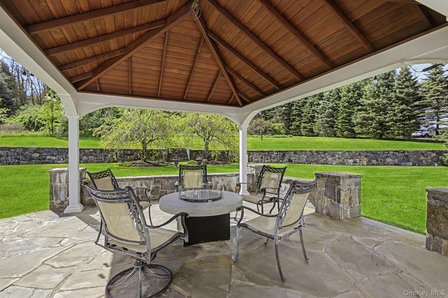 43 Buck Drive, Poughquag, NY 12570