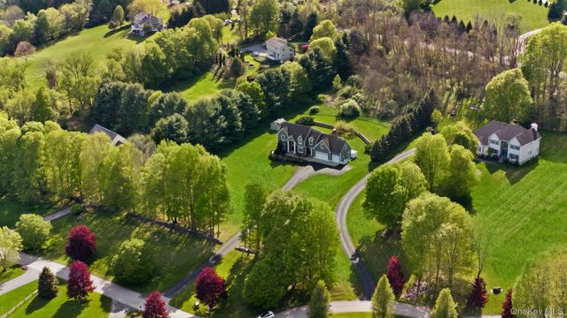 43 Buck Drive, Poughquag, NY 12570