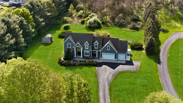 43 Buck Drive, Poughquag, NY 12570
