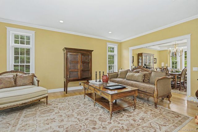 43 Buck Drive, Poughquag, NY 12570
