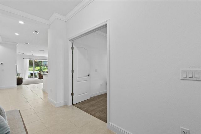 7526 RIDGELAKE CIRCLE, Bradenton, FL 34203