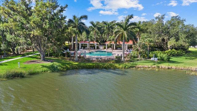 7526 RIDGELAKE CIRCLE, Bradenton, FL 34203