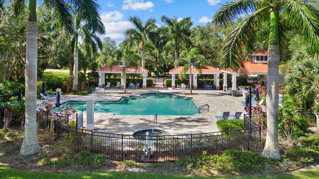 7526 RIDGELAKE CIRCLE, Bradenton, FL 34203